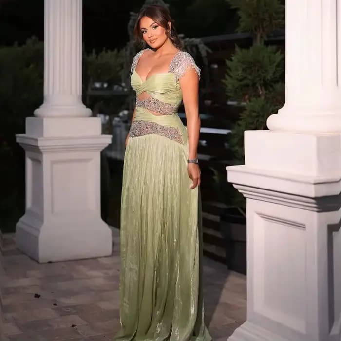 Robes de soirée vert sauge coupe trapèze, magnifiques perles, sans manches, fente latérale, longueur