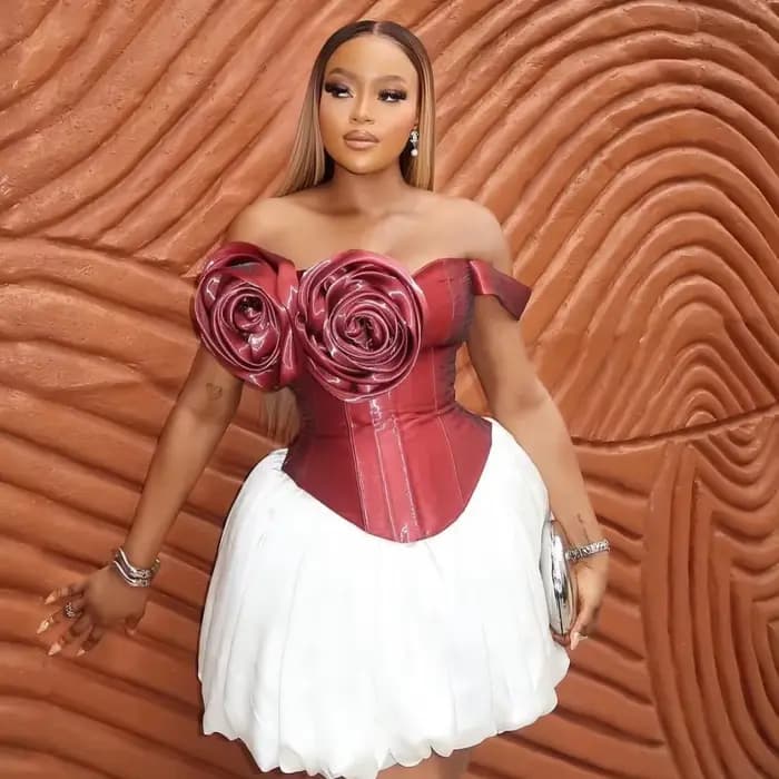 Robe de bal pour filles, épaules dénudées, avec fleurs faites à la main, dos corset, robe de cocktai