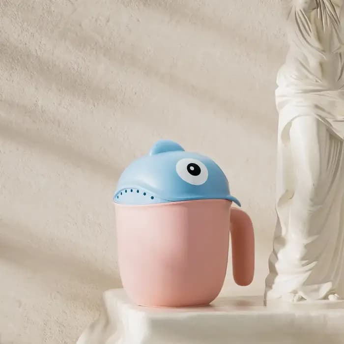 Pommeau de bain-douche pour bébé, tasse de rinçage, requin de dessin animé, jouet de bain mignon pou