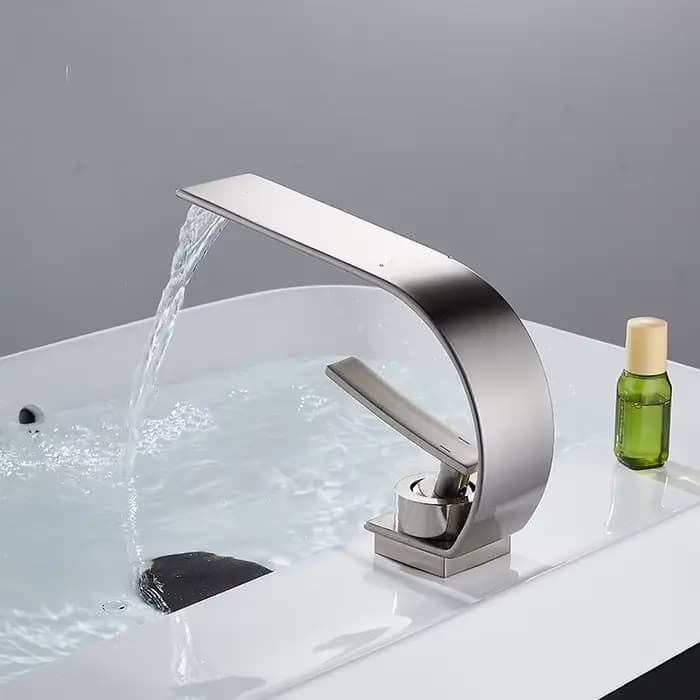 Cascade c croissant de lune courbé robinet chaud et froid lavabo créatif salle de bain toilette