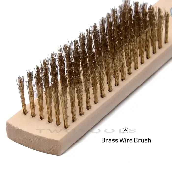 Brosse en laiton pour métal et bois