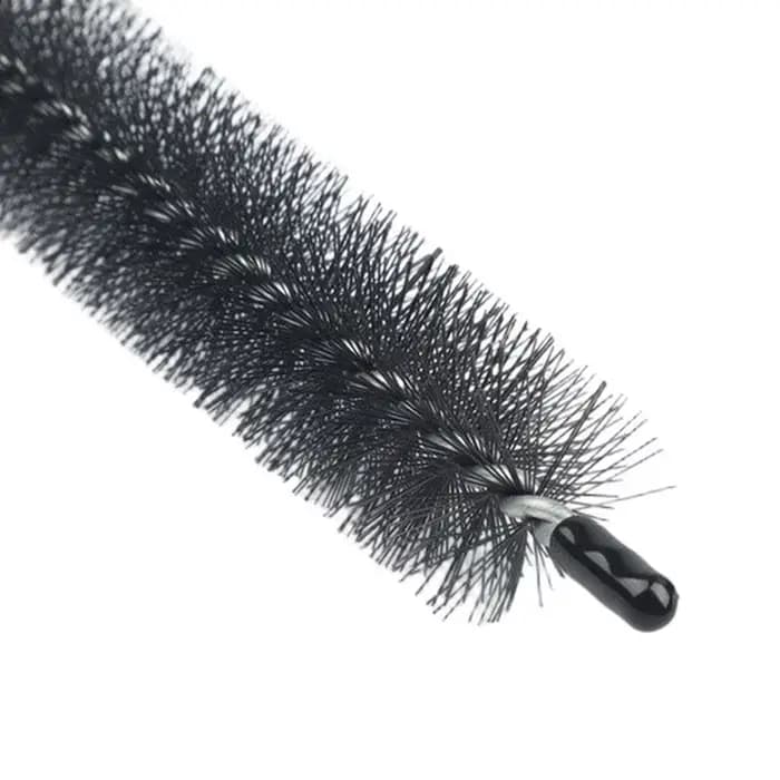 Outil de nettoyage de radiateur avec manche en bois et fil en acier inoxydable pour une élimination efficace des peluches et des débris particules
