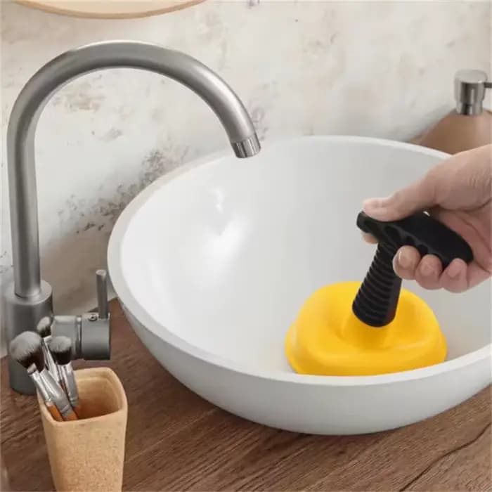 Outil de débouchage de tuyau de vidange