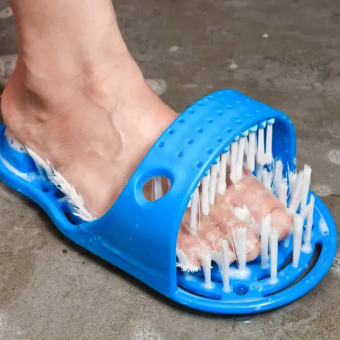 Nettoyeur de pieds de douche