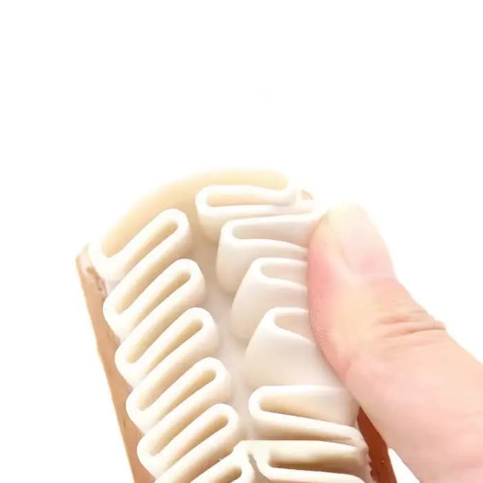 Brosse de nettoyage pour chaussures en daim