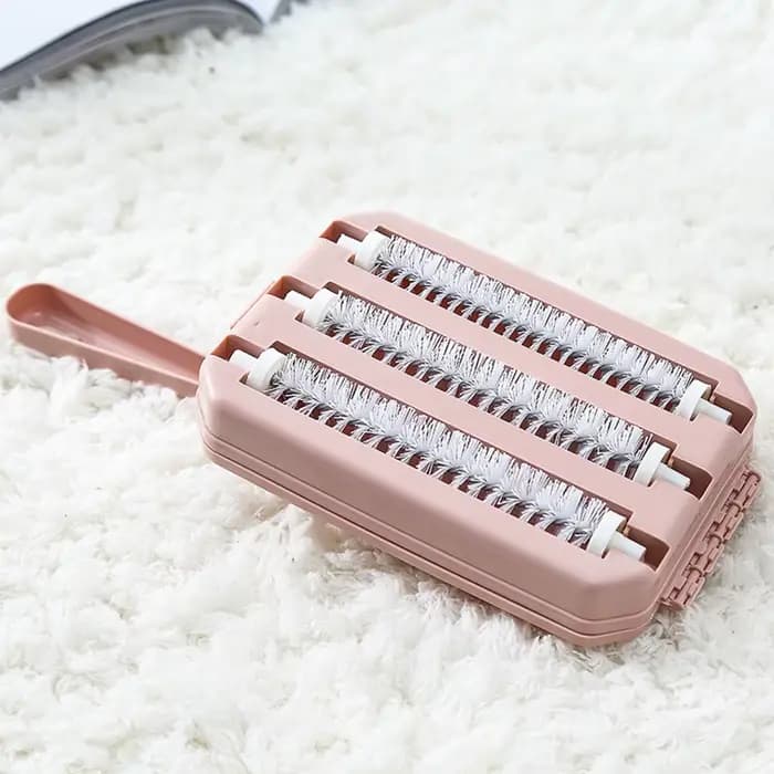 Brosse électrostatique pour balayeuse de sol et tapis