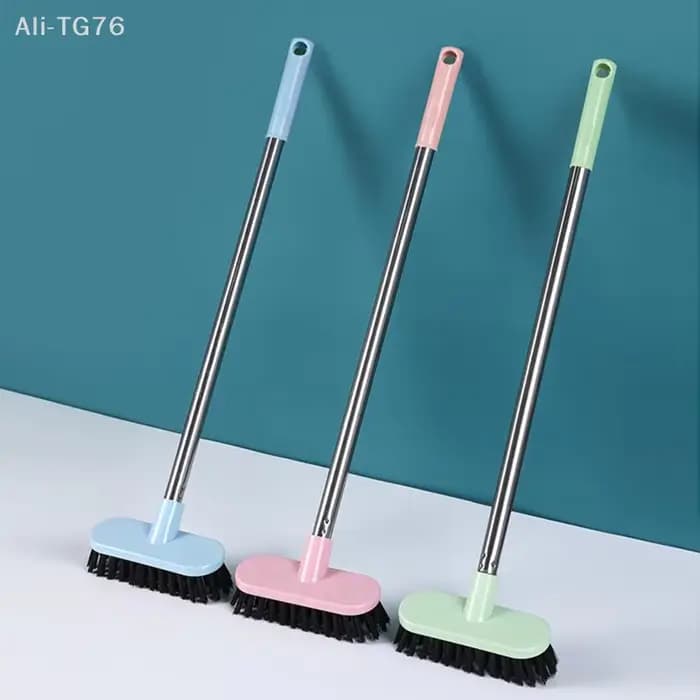 Brosse à récurer les sols avec long manche