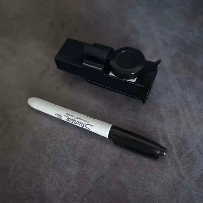 BLISS – tours de magie signés, facture chargée dans le système Sharpie, gadgets classiques pour une localisation Impossible, accessoires d'illusion en gros plan