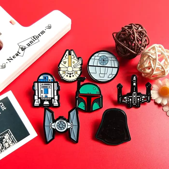 Ensemble de broches Star Wars - Stormtrooper R2-D2 Death Star Millennium Falcon Darth Vader Anime Dessin animé Accessoires de vêtements