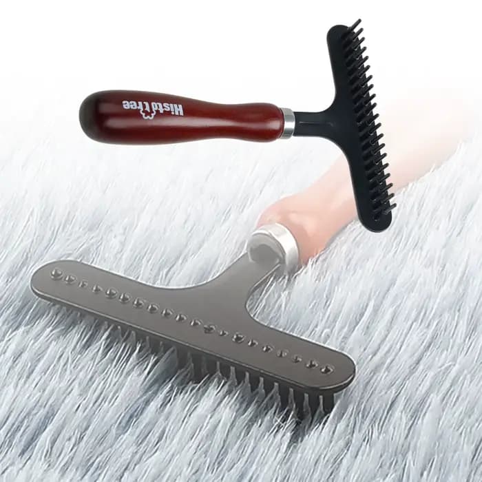 Râteau de toilettage pour tapis