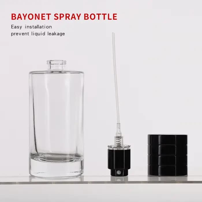 Flacon de parfum vide en verre transparent de luxe 50 ml avec atomiseur pour femmes, logo personnalisé gratuit, vente en gros