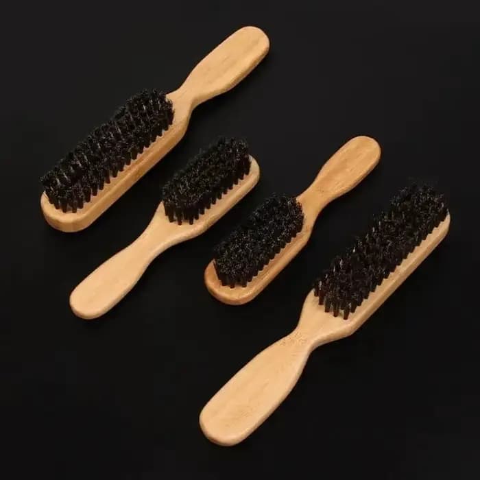 Brosse de nettoyage à poils de sanglier avec manche en bois