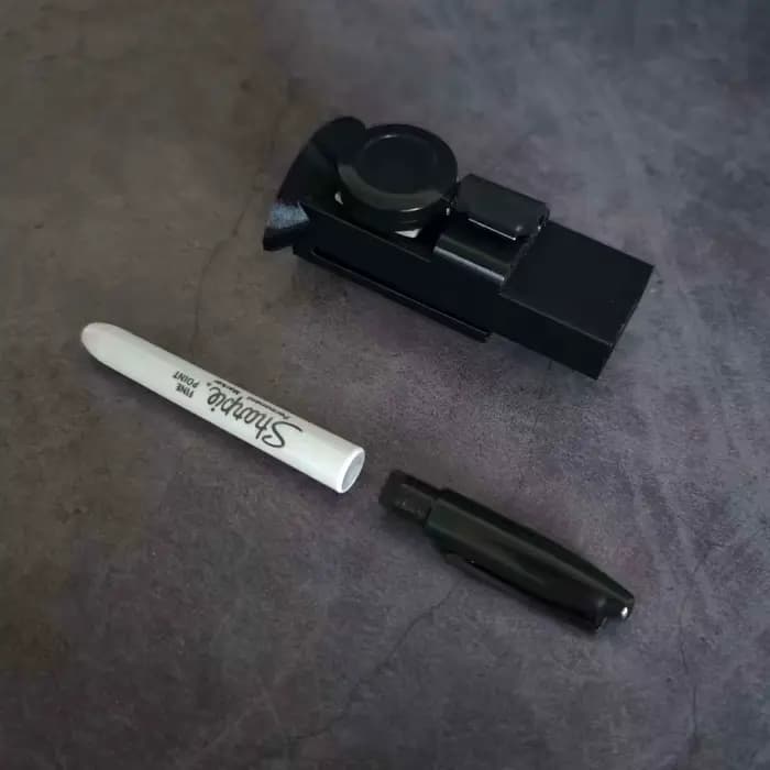 BLISS – tours de magie signés, facture chargée dans le système Sharpie, gadgets classiques pour une localisation Impossible, accessoires d'illusion en gros plan