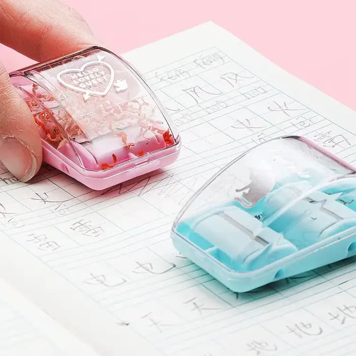 Aspirateur de bureau portable avec gomme mignonne