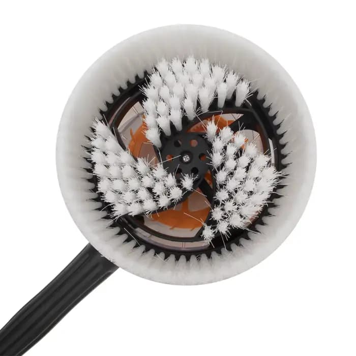 Brosse ronde rotative, nettoyage à l'eau