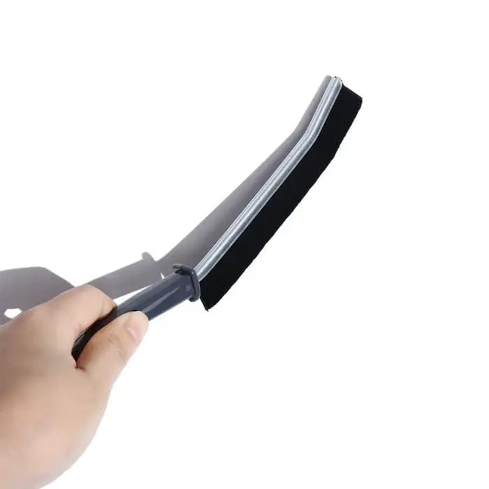 Brosse de nettoyage à poils rigides pour joints étroits