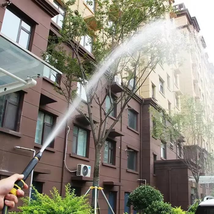 Pistolet à eau télescopique de jardin avec buse haute pression