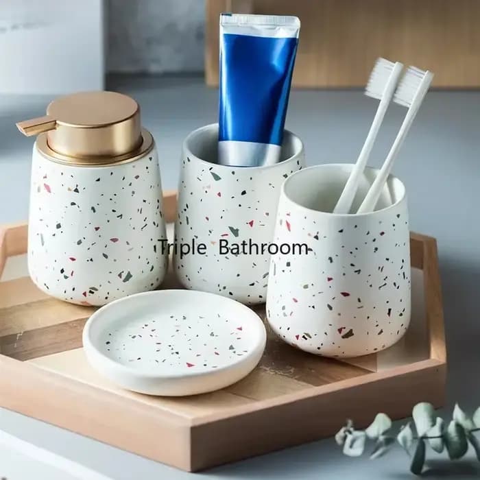 Accessoires de salle de bains de décoration