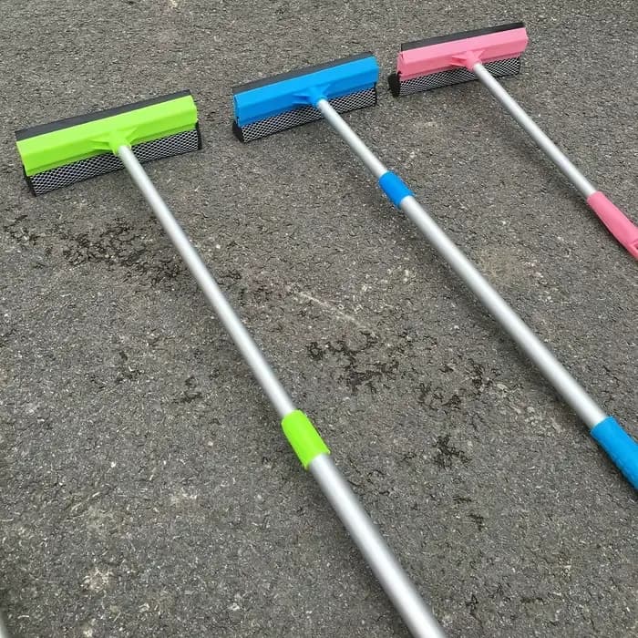 Outil de nettoyage de vitres en verre