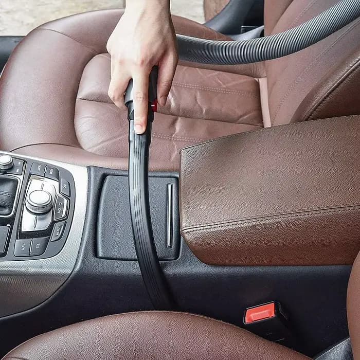 Outil flexible pour les fentes