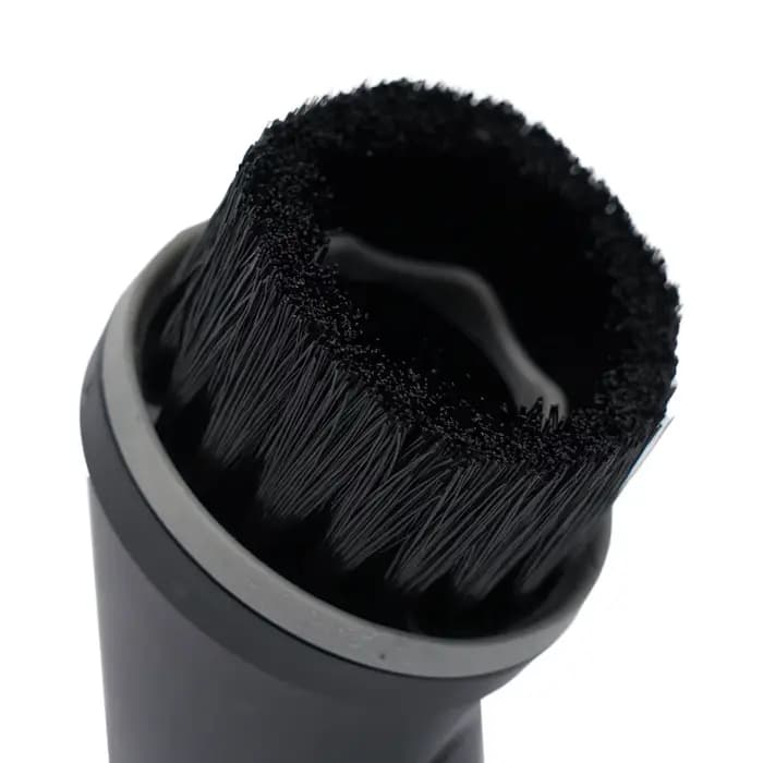 Brosse d'aspiration pivotante pour dépoussiérage