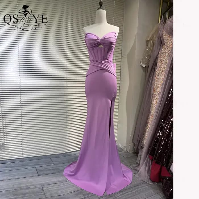 Robe de soirée longue rose vif en satin extensible avec corset baleiné, froncée, épaules dénudées, bretelles croisées et fente, pour femme