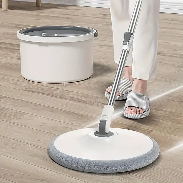 360 ° Ensemble serpillière rotative et seau avec essoreuse réglable pour le nettoyage des sols en carrelage