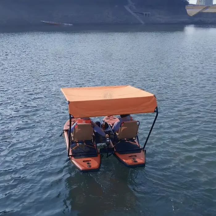 Bateau Catamaran Gonflable avec Deux Paddleboards et Moteur Hors-Bord pour Aventures Aquatiques