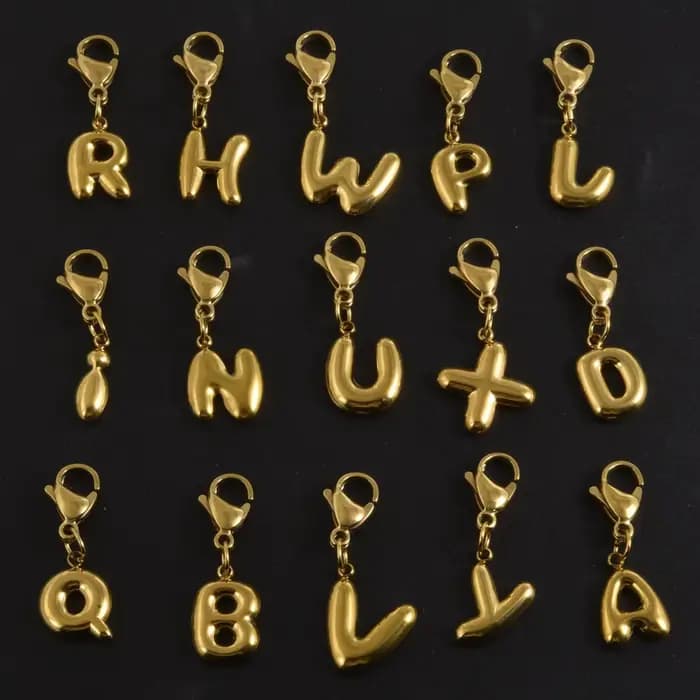 Charmes pendentifs en alphabet anglais à 26 lettres, plaqués or véritable, en acier inoxydable, fermoir à homard, charmes DIY, cadeaux d'amour