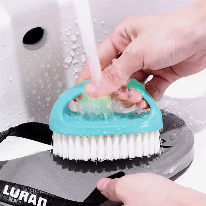 Brosse de nettoyage colorée pour travaux ménagers
