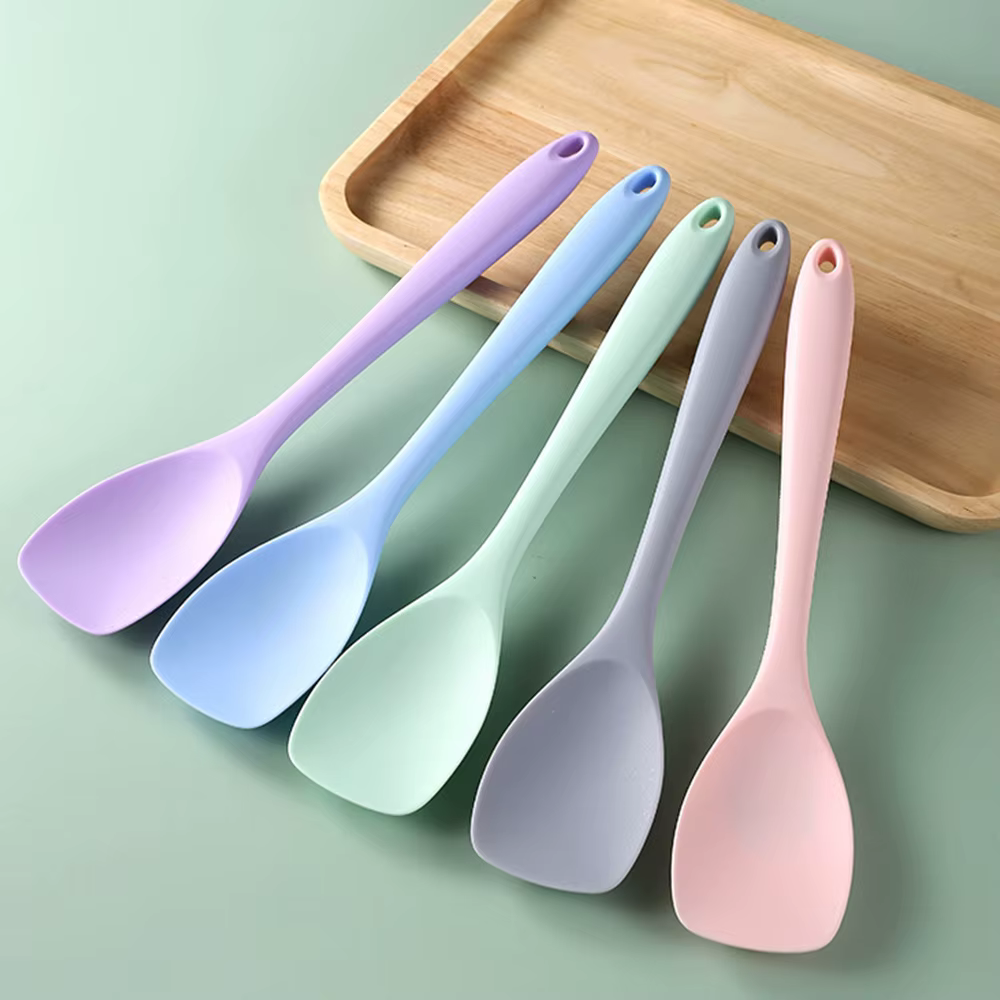 Pelle à tête plate en silicone intégrée, cuillère à salade, pot antiadhésif, spatule, ustensiles de 