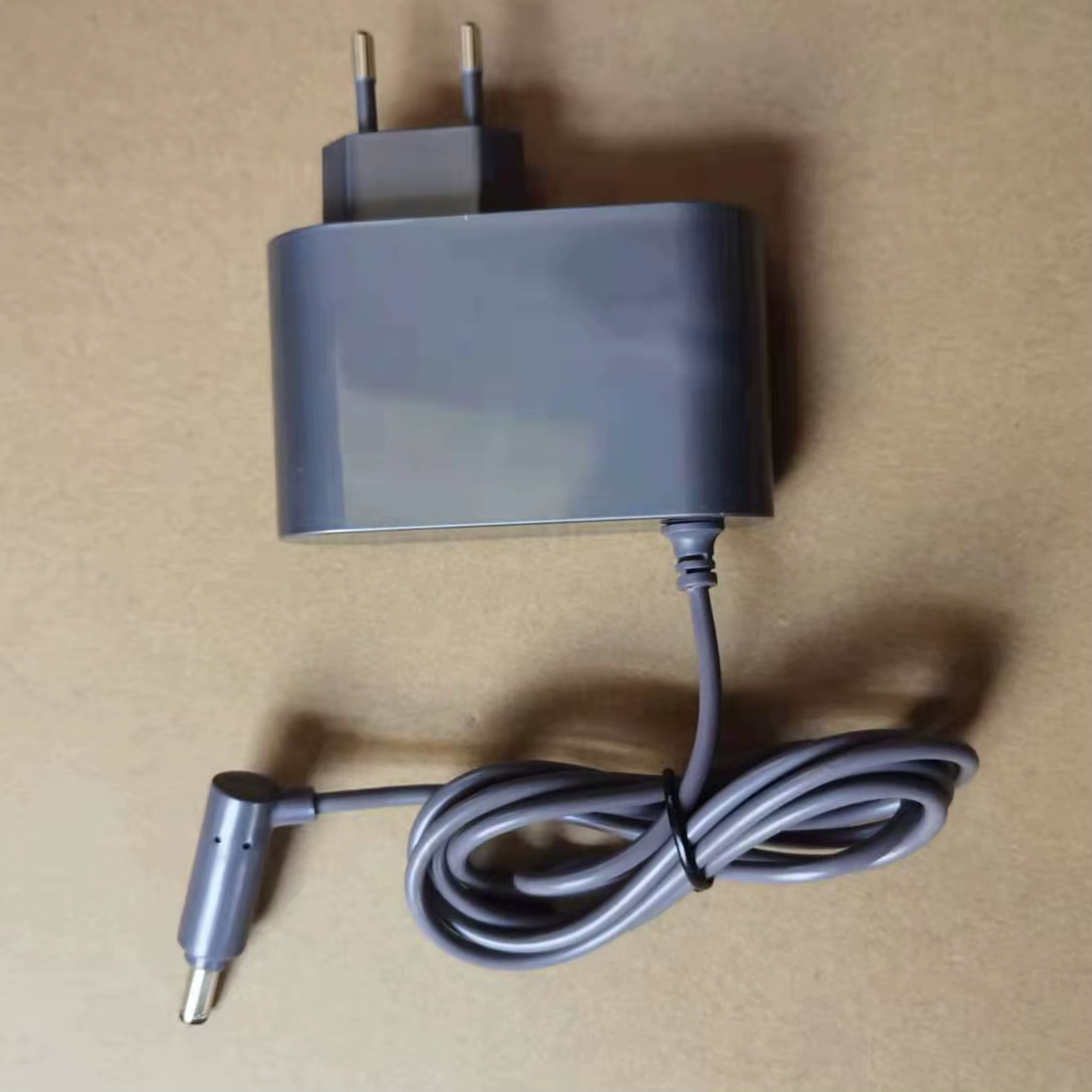 Chargeur de batterie pour aspirateur Dyson, alimentation électrique, prise UE, adapté pour Dyson V6,