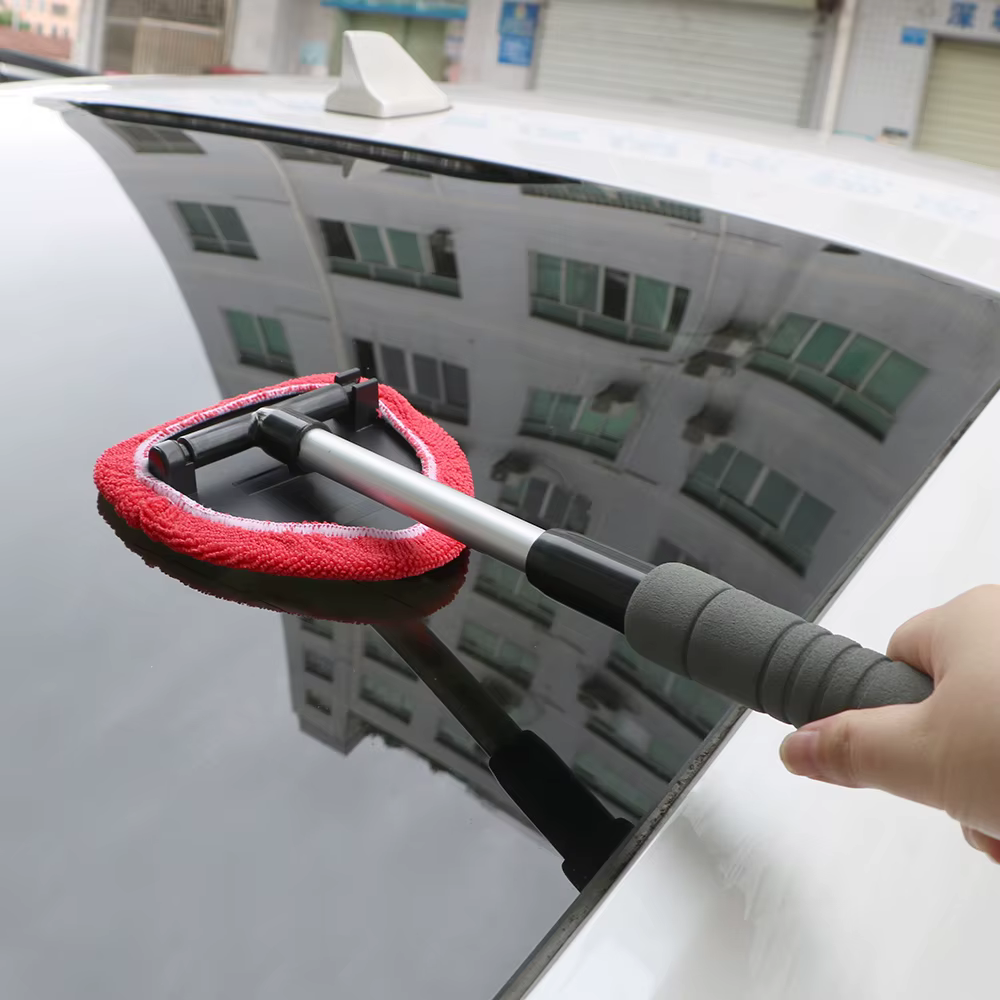 Brosse de nettoyage de pare-brise de voiture