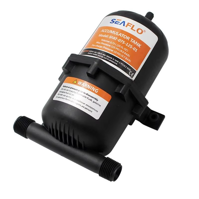 Réservoir d'accumulateur d'eau amovible